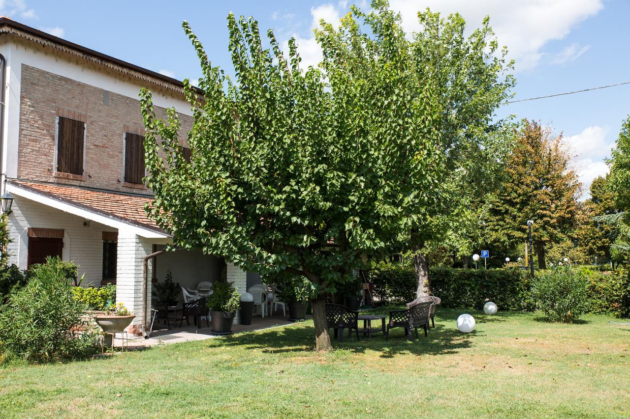 Country Resort Modena Eksteriør billede