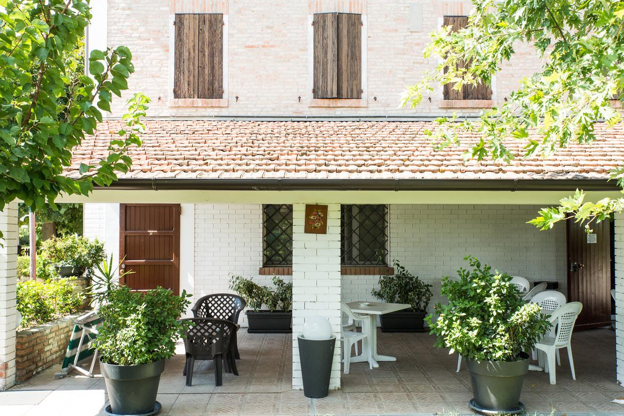 Country Resort Modena Eksteriør billede